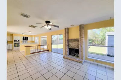 10130 Berry Limb Drive, Houston, TX 77099 - Photo 22