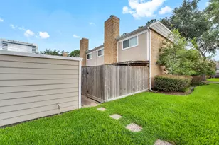 1553 W Sam Houston Pkwy S, Houston, TX 77042 - Photo 32