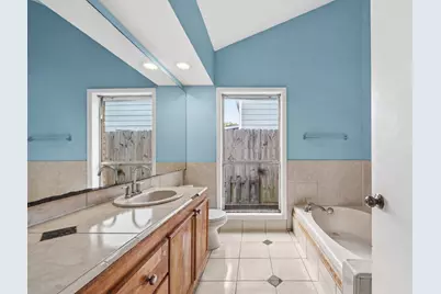 14115 Sableridge Drive, Houston, TX 77014 - Photo 18