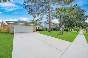 14115 Sableridge Dr, Houston, TX 77014 - Photo 2