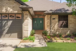 710 Lochnell Dr, Houston, TX 77062 - Photo 4