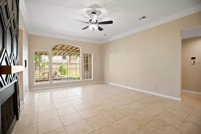 710 Lochnell Drive, Houston, TX 77062 - Photo 6