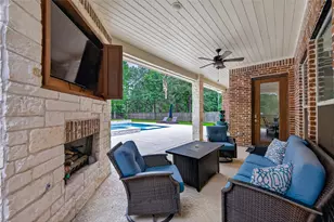 12011 Oak Crest Ct, Conroe, TX 77385 - Photo 38