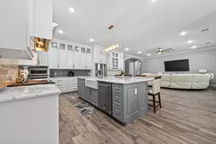 12011 Oak Crest Ct, Conroe, TX 77385 - Photo 12