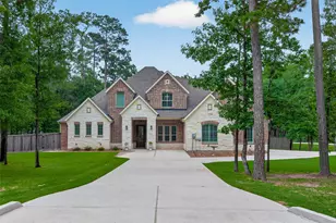 12011 Oak Crest Ct, Conroe, TX 77385 - Photo 1