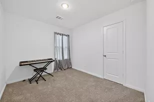 16854 N Marie Vlg Dr, Conroe, TX 77306 - Photo 4