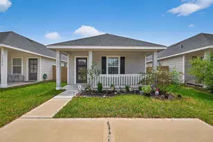16854 N Marie Vlg Dr, Conroe, TX 77306 - Photo 1