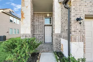 6302 Prince Pl Dr, Rosenberg, TX 77471 - Photo 2