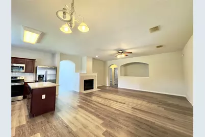 1902 Winding Hollow Drive, Katy, TX 77450 - Photo 4