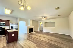 1902 Winding Hollow Dr, Katy, TX 77450 - Photo 4