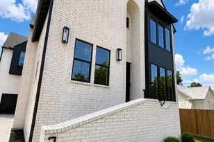 705 Walton St, Houston, TX 77009 - Photo 1