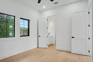 705 Walton St, Houston, TX 77009 - Photo 44