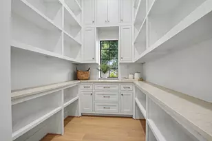 705 Walton St, Houston, TX 77009 - Photo 18