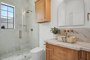 705 Walton St, Houston, TX 77009 - Photo 24