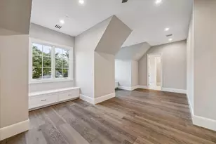9 Valley Forge Dr, Bunker Hill Village, TX 77024 - Photo 30