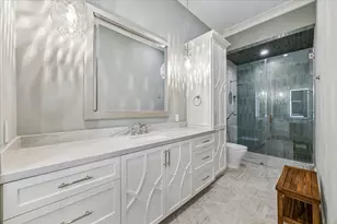 9 Valley Forge Dr, Bunker Hill Village, TX 77024 - Photo 36