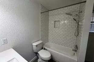 612 N Avenue B, Freeport, TX 77541 - Photo 10