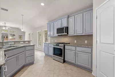 2805 Enchanted Lake Drive, Pearland, TX 77584 - Photo 18