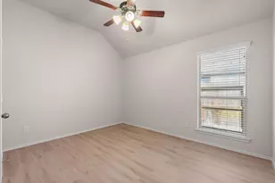 2805 Enchanted Lake Dr, Pearland, TX 77584 - Photo 28
