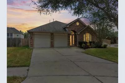2805 Enchanted Lake Drive, Pearland, TX 77584 - Photo 2