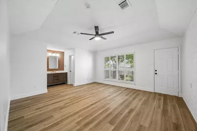 607 Tanglewood Drive, Friendswood, TX 77546 - Photo 8