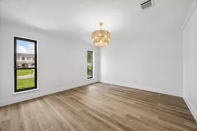 607 Tanglewood Drive, Friendswood, TX 77546 - Photo 2