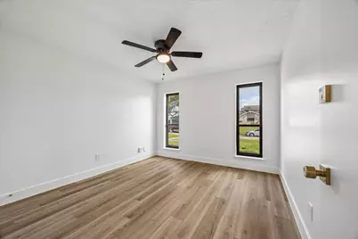 607 Tanglewood Drive, Friendswood, TX 77546 - Photo 12