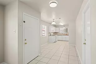 12602 Folkcrest Way, Stafford, TX 77477 - Photo 4