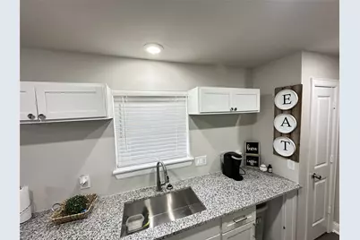 201 S 5th Street, Highlands, TX 77562 - Photo 18
