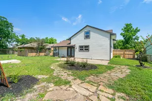 10406 Broadstairs St, Houston, TX 77013 - Photo 28