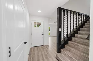 10406 Broadstairs St, Houston, TX 77013 - Photo 4