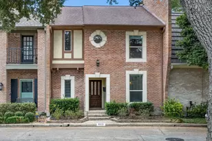 9621 Longmont Dr, Houston, TX 77063 - Photo 2