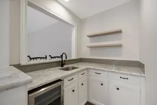 9621 Longmont Dr, Houston, TX 77063 - Photo 22