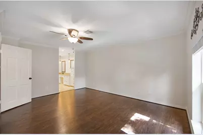 9621 Longmont Drive, Houston, TX 77063 - Photo 32