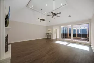 9621 Longmont Dr, Houston, TX 77063 - Photo 26
