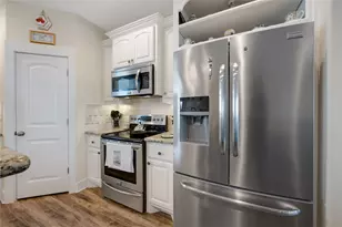 4304 Bolivar Cir, Port Bolivar, TX 77650 - Photo 6