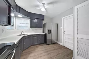 7707 Arberry St, Houston, TX 77012 - Photo 8