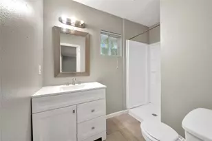 7707 Arberry St, Houston, TX 77012 - Photo 14