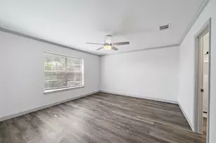 1716 Huge Oaks St, Houston, TX 77055 - Photo 16