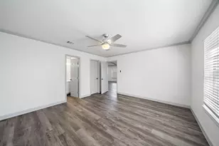 1716 Huge Oaks St, Houston, TX 77055 - Photo 12