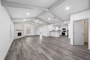 1716 Huge Oaks St, Houston, TX 77055 - Photo 4