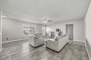 14306 Darrah Dr, Houston, TX 77090 - Photo 6