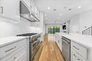 236 Birdsall St, Houston, TX 77007 - Photo 10