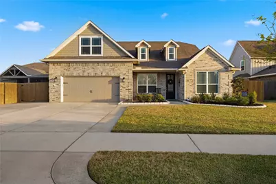 9916 Oaklawn Dr Drive, Mont Belvieu, TX 77523 - Photo 1