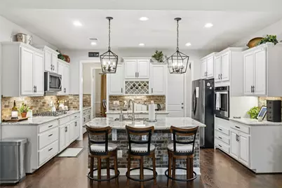 9916 Oaklawn Dr Drive, Mont Belvieu, TX 77523 - Photo 10