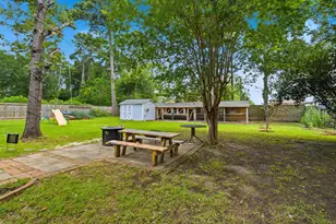 423 E Oak Hill Dr, Oak Ridge North, TX 77386 - Photo 34