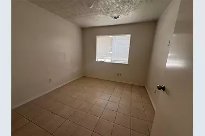 2114 W Greens Road, Houston, TX 77067 - Photo 8