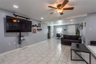 4412 Ave R 1/2, Galveston, TX 77550 - Photo 34