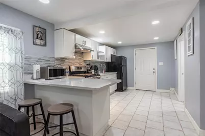 4412 Avenue R 1/2, Galveston, TX 77550 - Photo 36