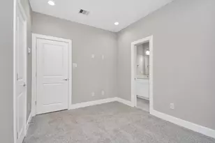 2903 Sherwood Grn Ln, Houston, TX 77092 - Photo 16